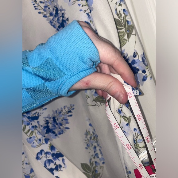 NWT VINCE CAMUTO WEEPING WILLOWS FLORAL TOP - Picture 9 of 10